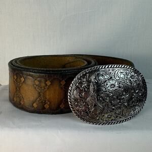 Vintage 1970s Western Tooled Soft Leather Rodeo Belt Floral Buckle Size 36